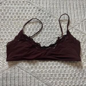 SOLD Skims Fits Everybody Lace Bralette